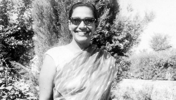 Razia Banu 02 Copy 664373504421b